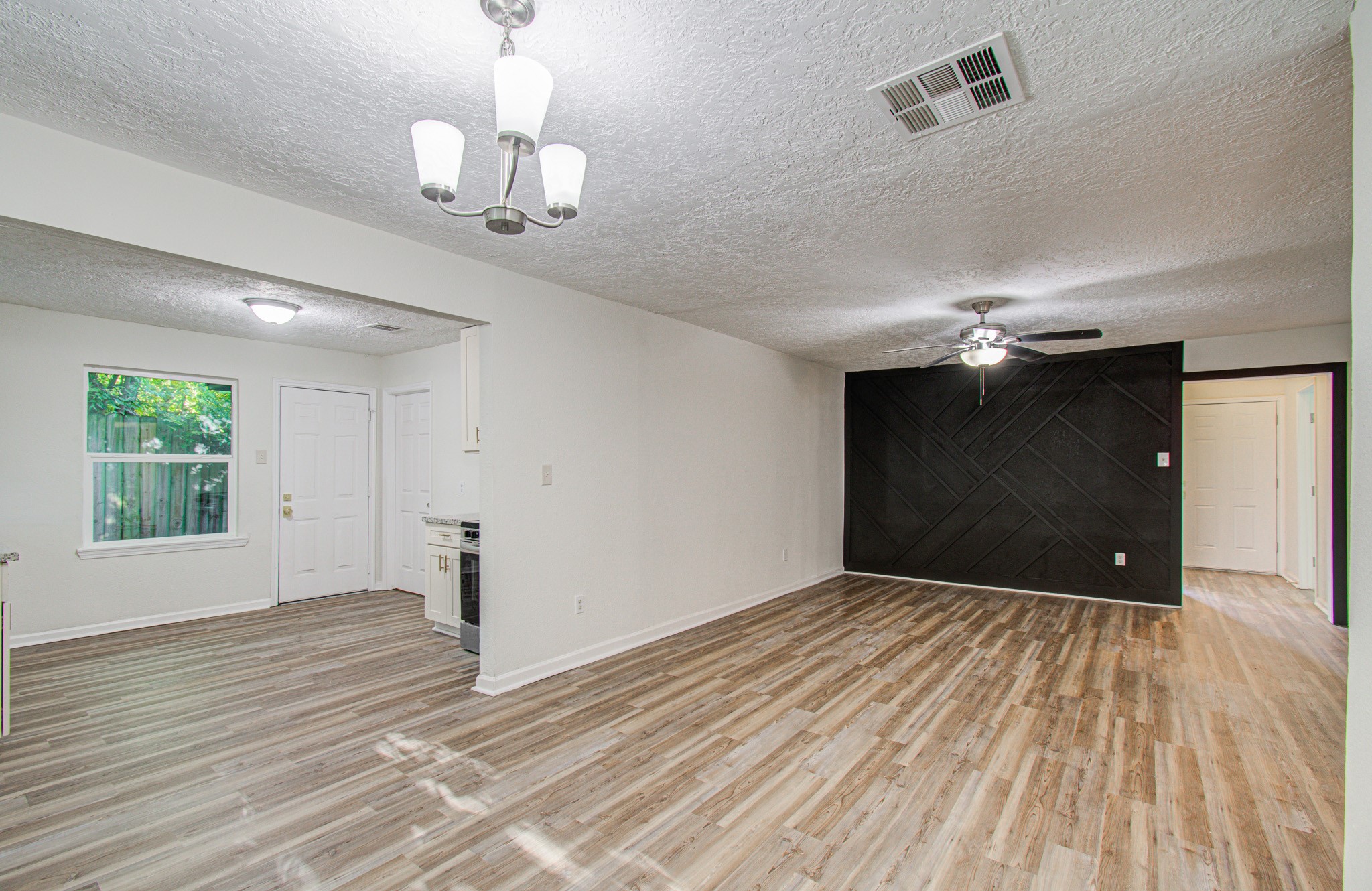 5634 Ridgeway Drive Property Photo 21