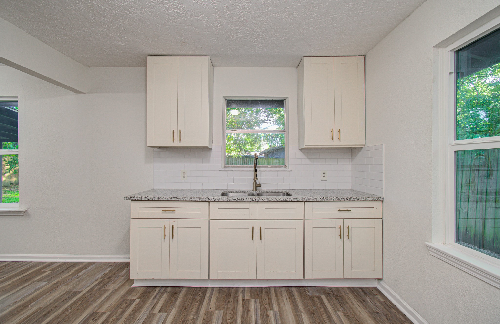 5634 Ridgeway Drive Property Photo 25