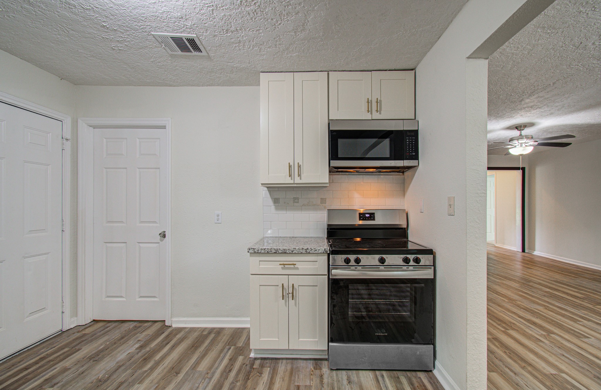 5634 Ridgeway Drive Property Photo 26