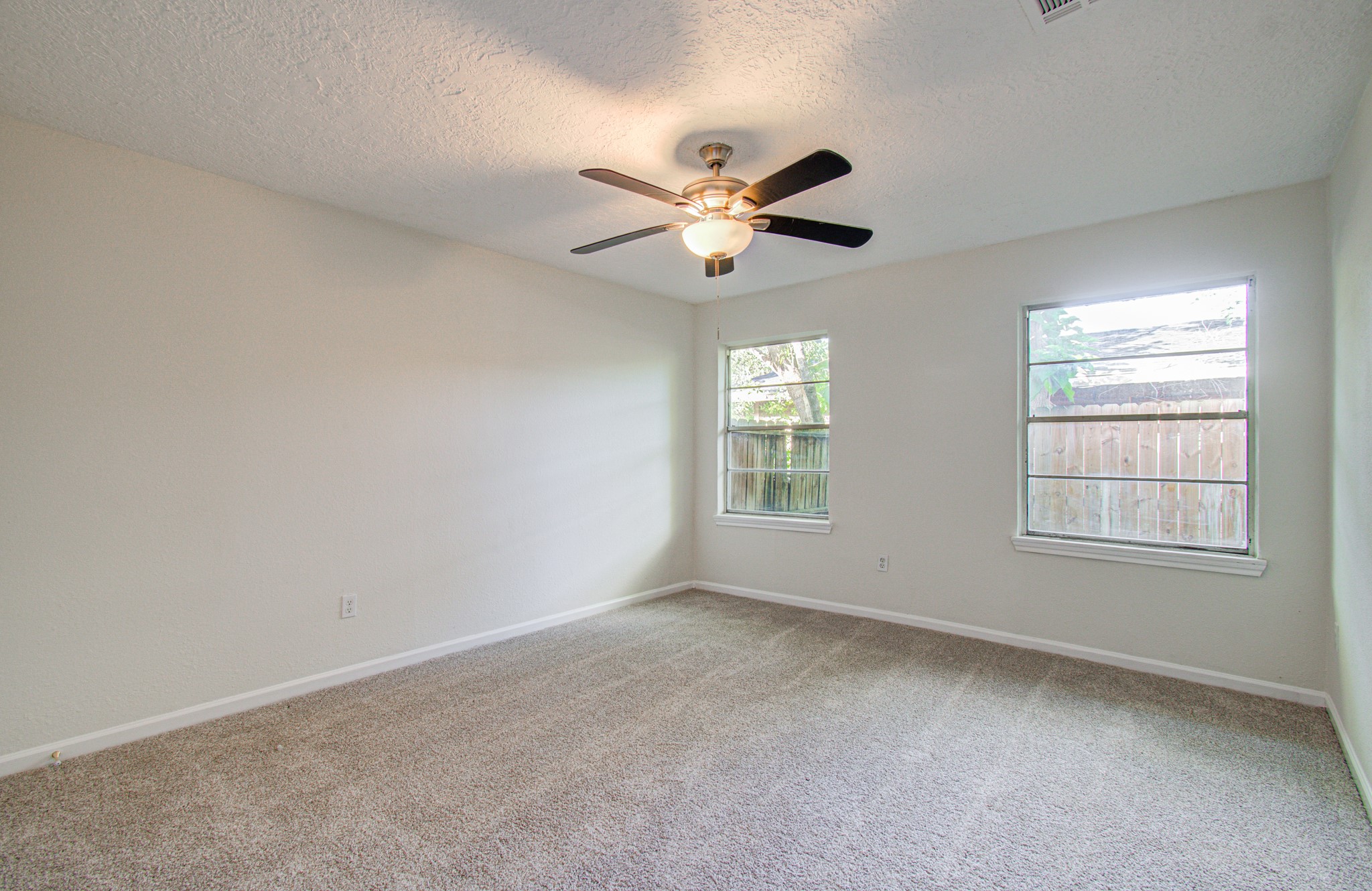 5634 Ridgeway Drive Property Photo 29