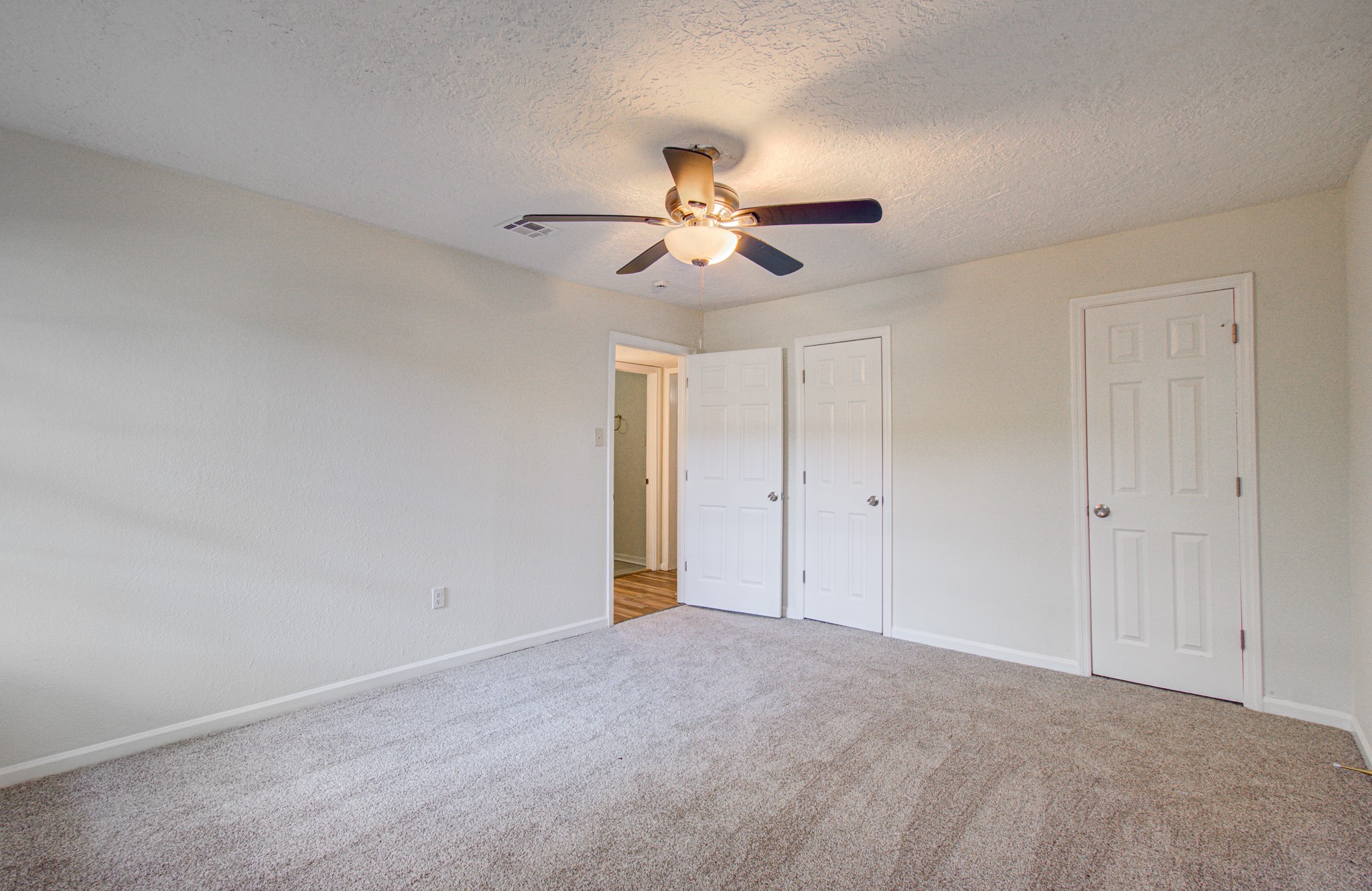 5634 Ridgeway Drive Property Photo 30