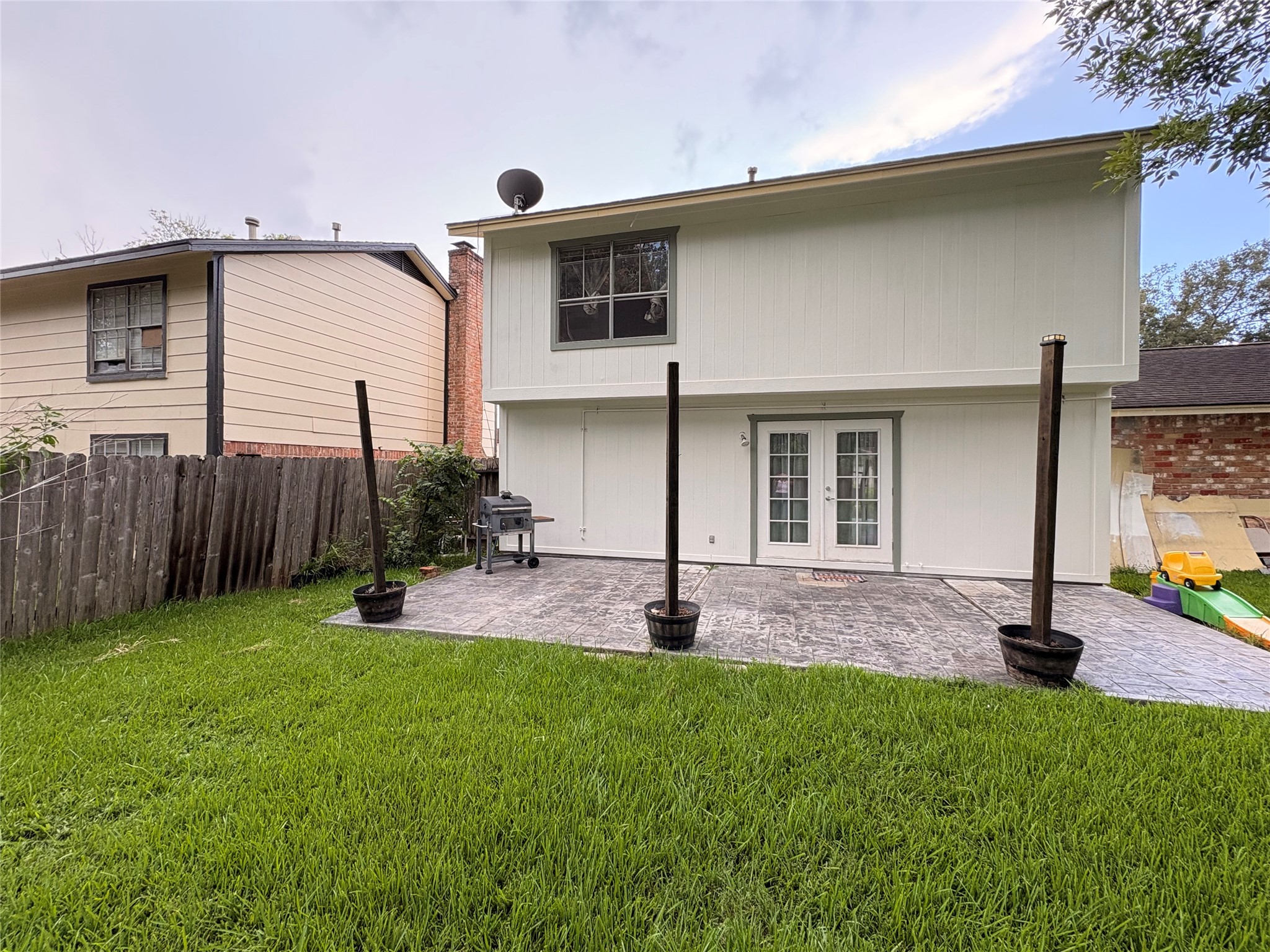 2118 Hilton Head Drive Property Photo 5