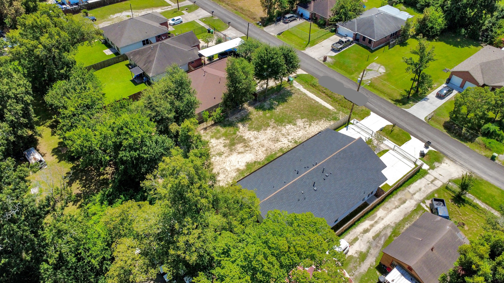 8113 Hamlet Street Property Photo 5