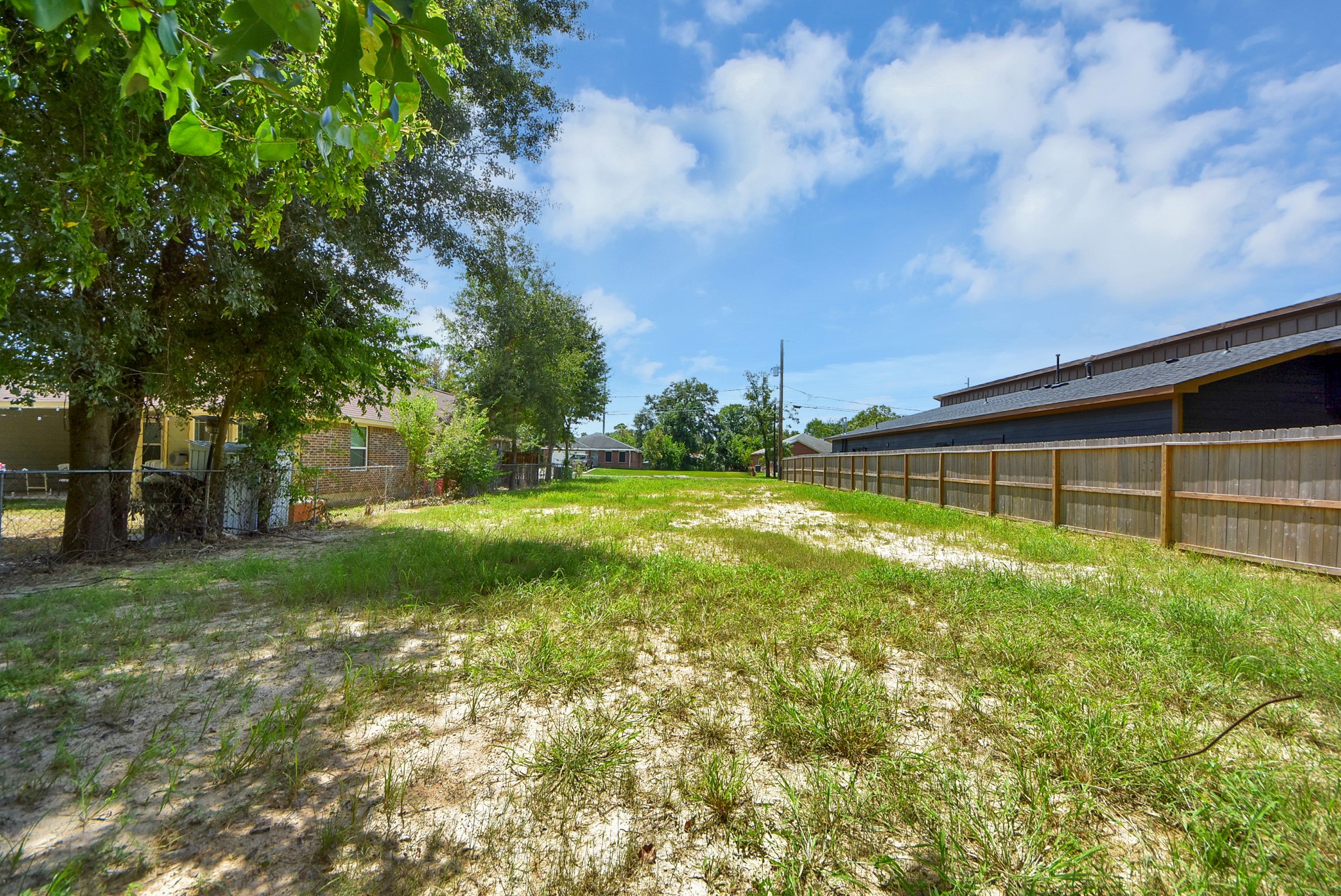 8113 Hamlet Street Property Photo 27