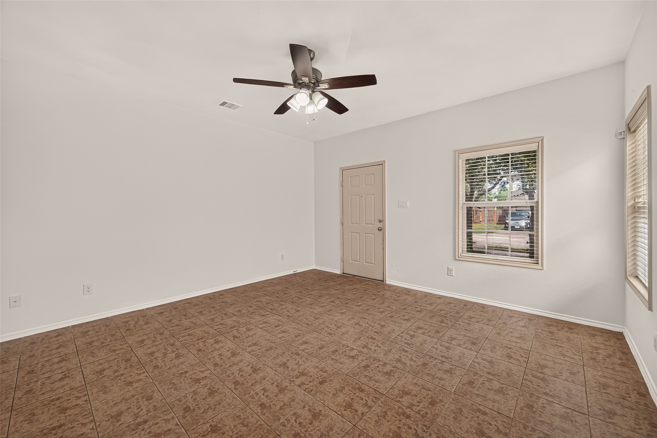 22023 Westerpine Lane Property Photo 9