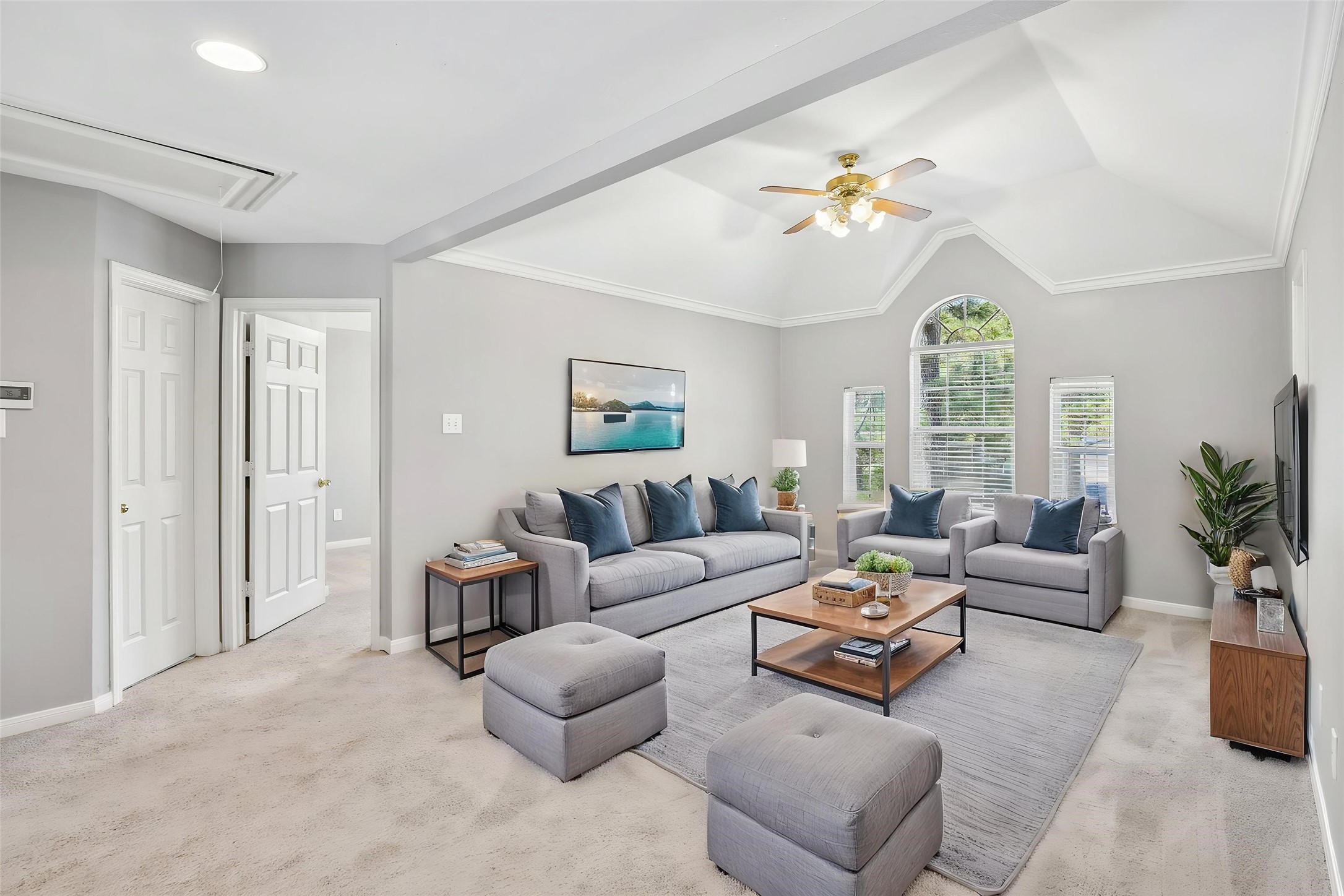 23335 Dunhill Court Property Photo 8
