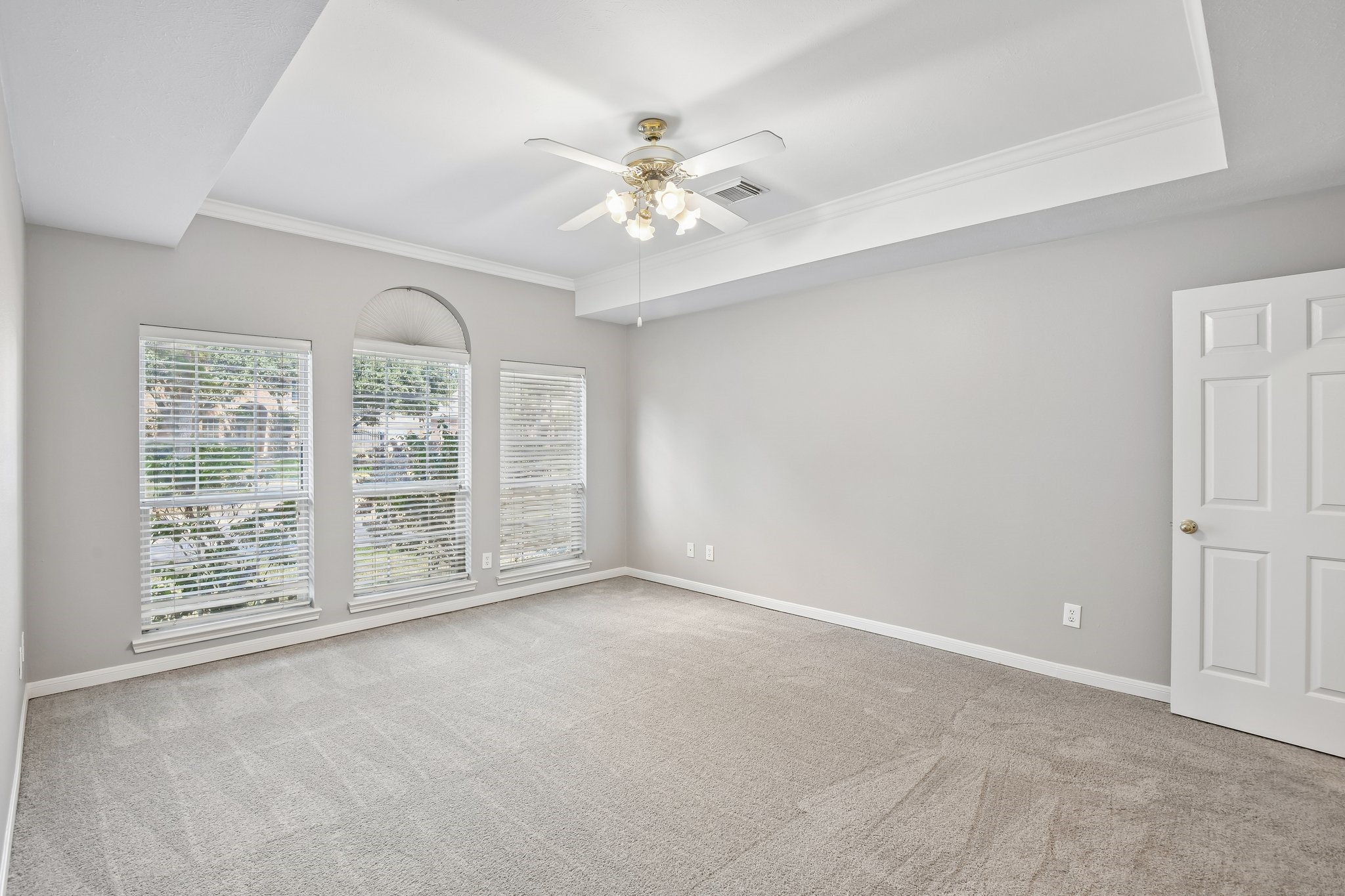 23335 Dunhill Court Property Photo 32