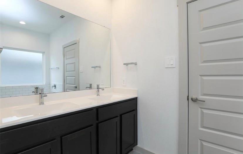 7311 Ramsgate Cliff Lane Property Photo 6