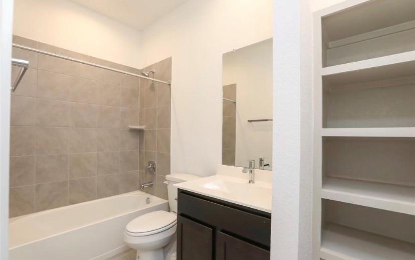 7311 Ramsgate Cliff Lane Property Photo 7