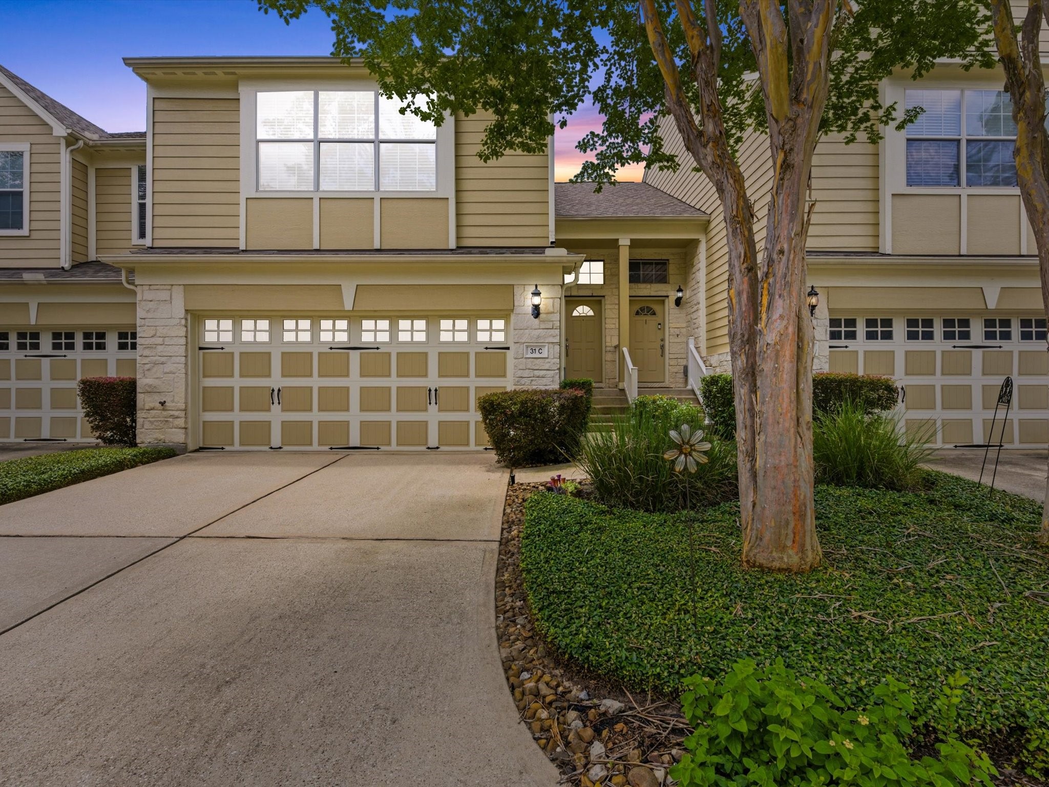 13600 Breton Ridge Street 31C Property Photo 1