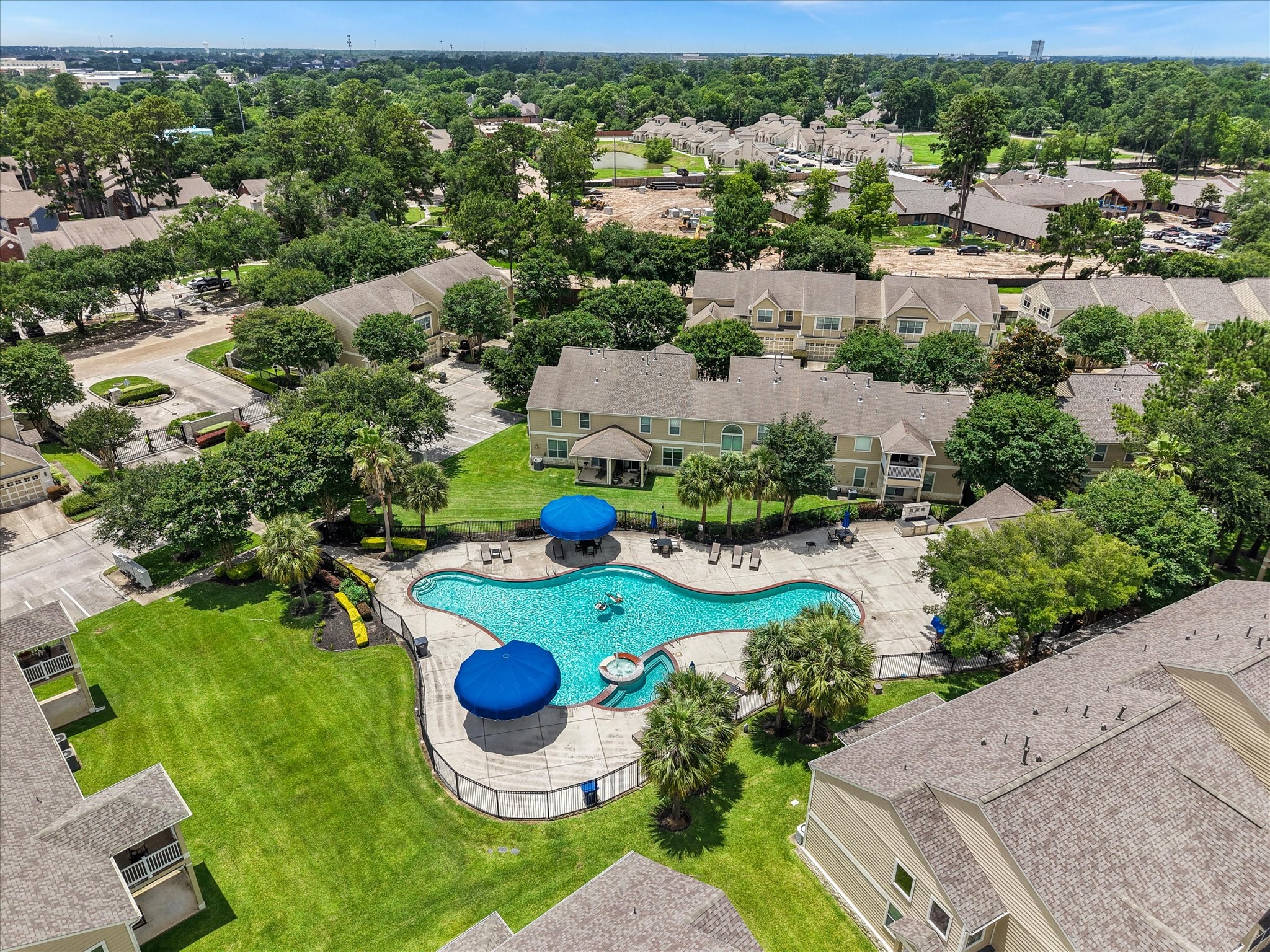 13600 Breton Ridge Street 31c Property Photo 3