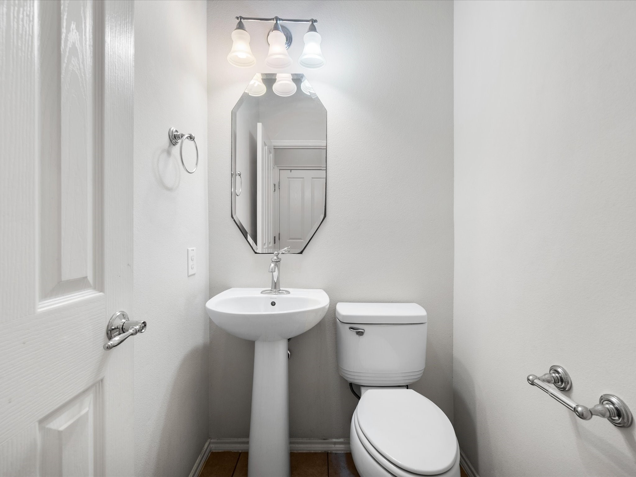 13600 Breton Ridge Street 31c Property Photo 16