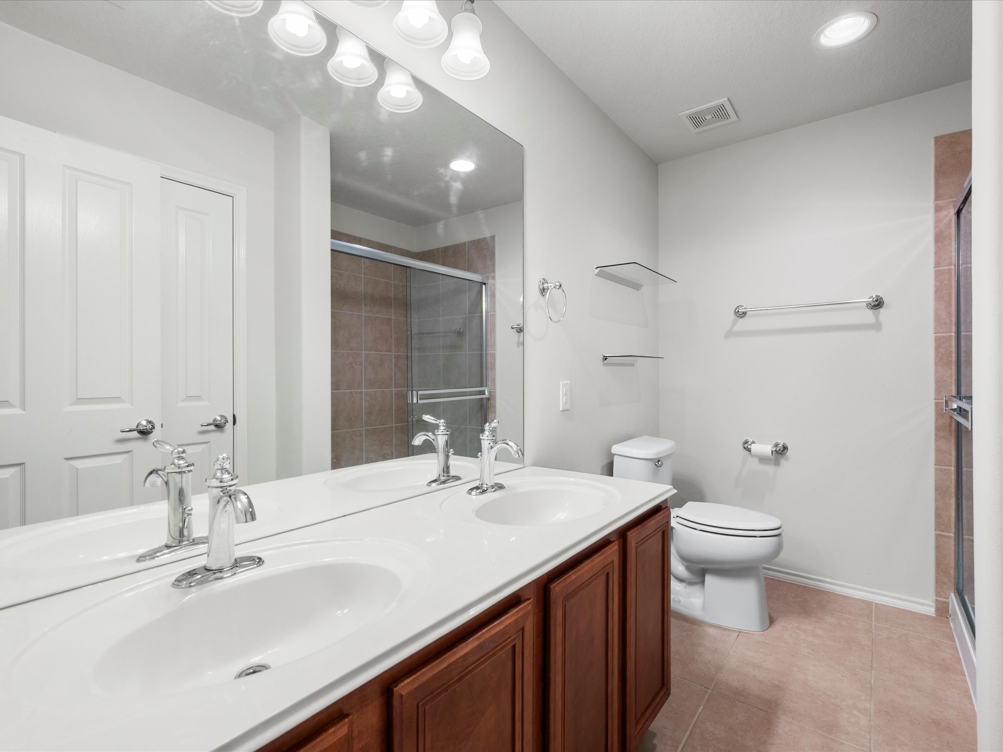 13600 Breton Ridge Street 31c Property Photo 20