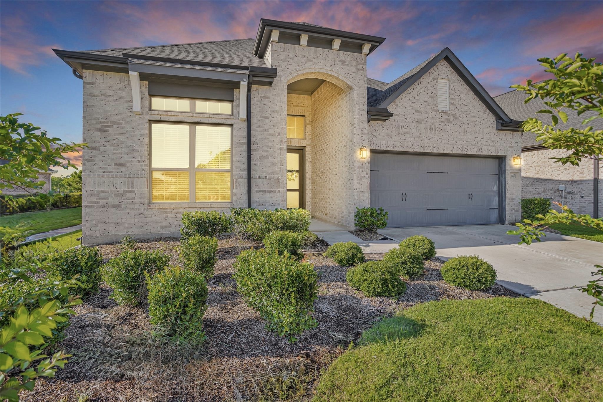 10473 Eastern Bluestar Drive Property Photo