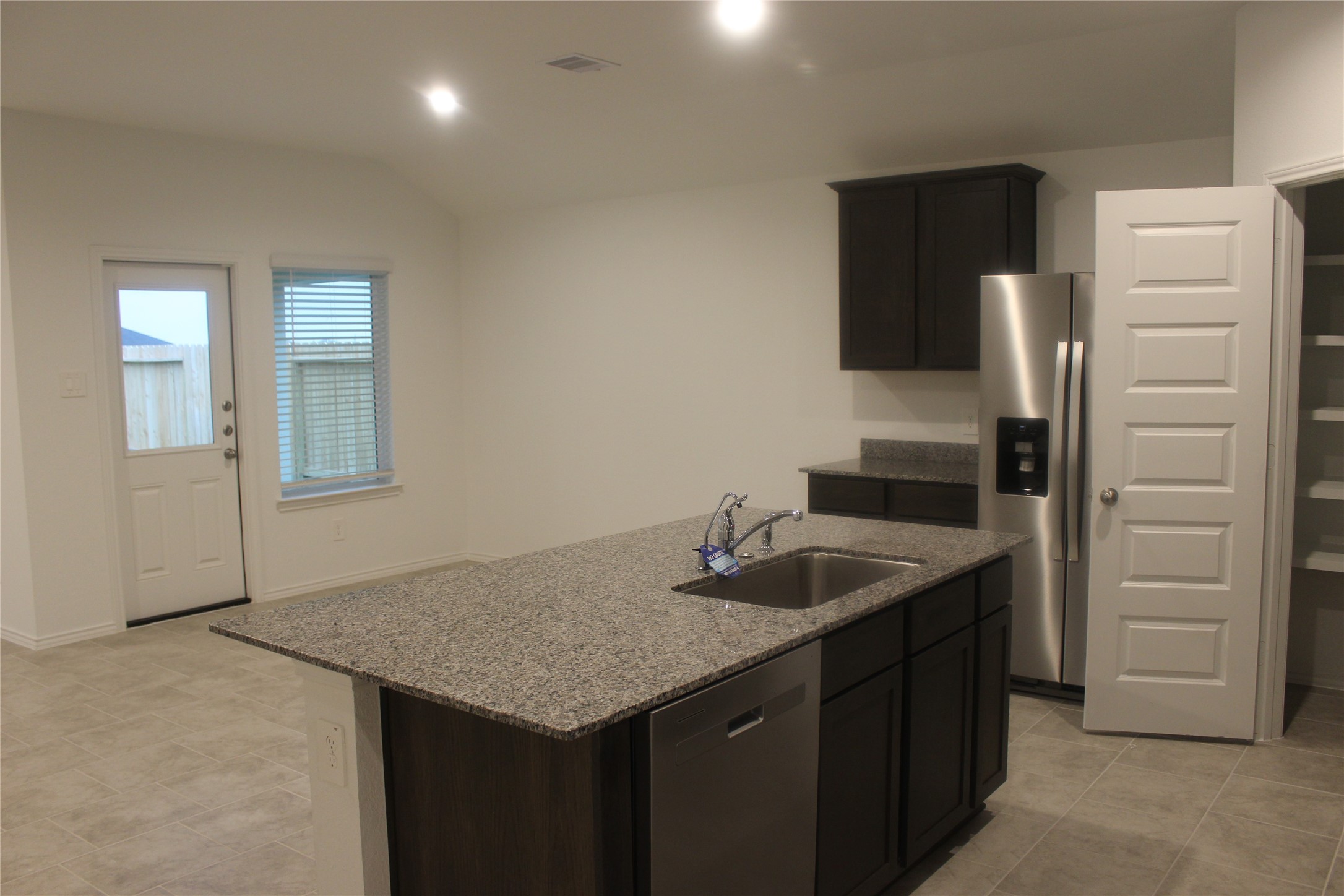 1142 Appaloosa Lane Property Photo 4