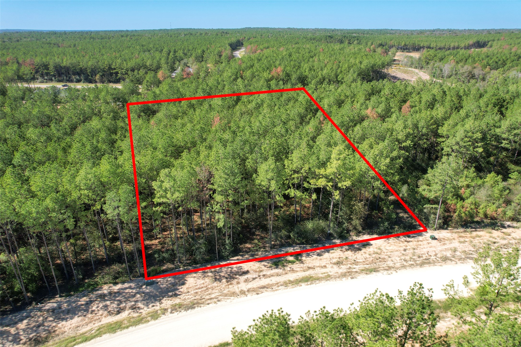 15409 Forest Grove Drive Property Photo 2