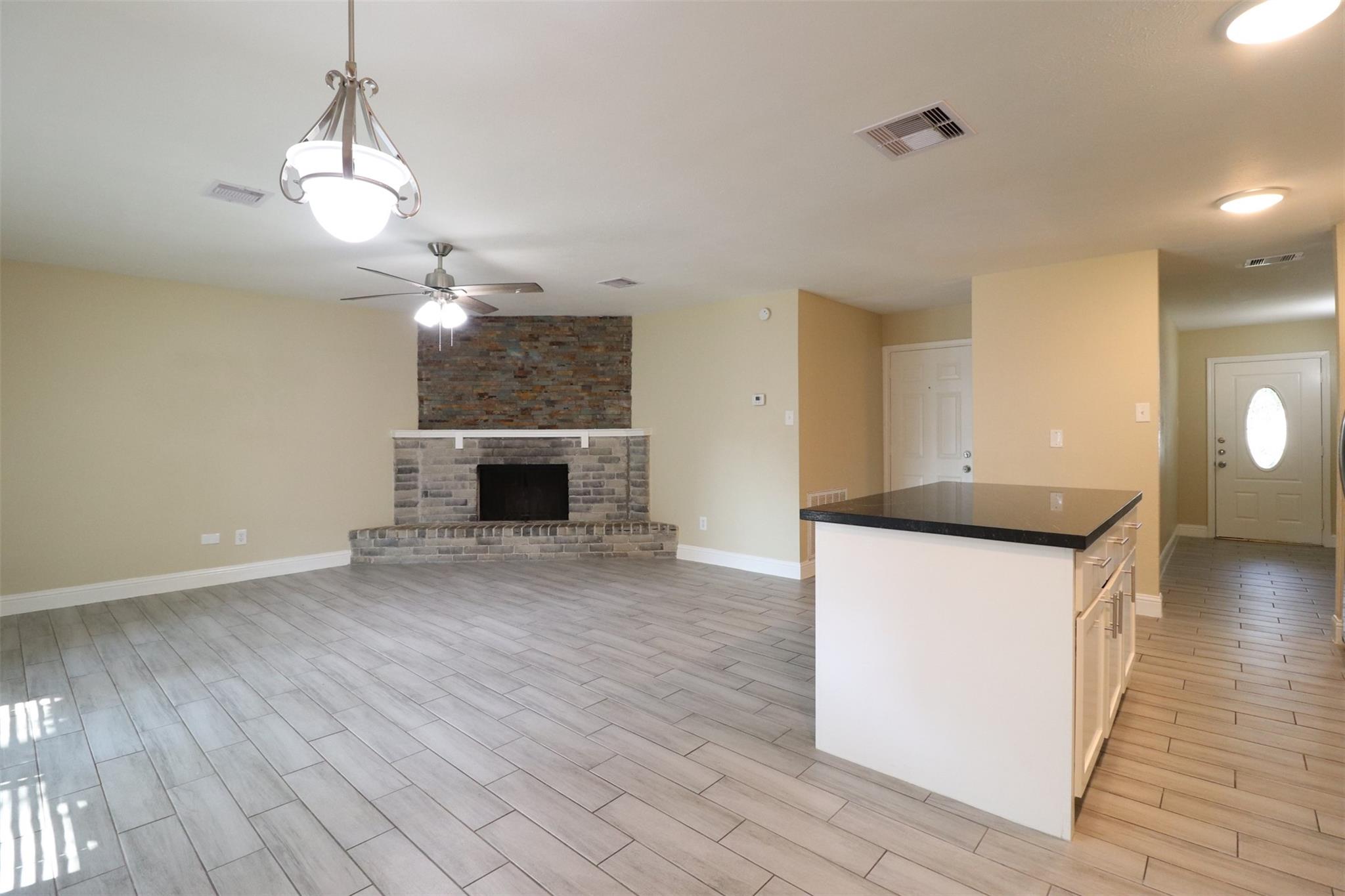 4367 Kinloch Drive Property Photo 3