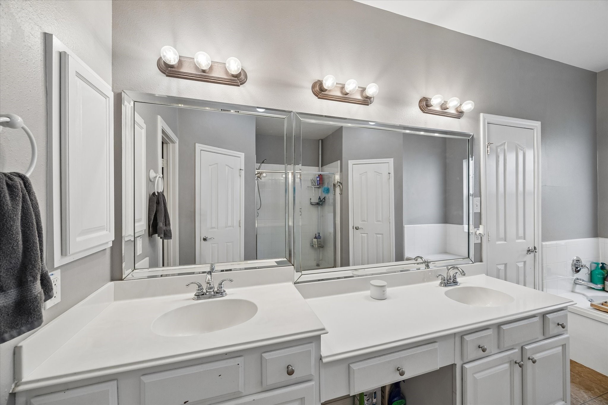 394 Hyland Lane Property Photo 16