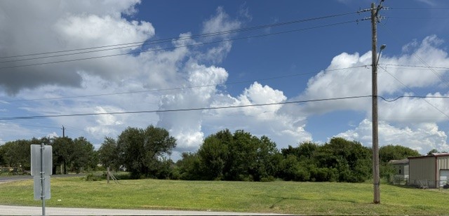 9th & 517 Rd E Property Photo 1