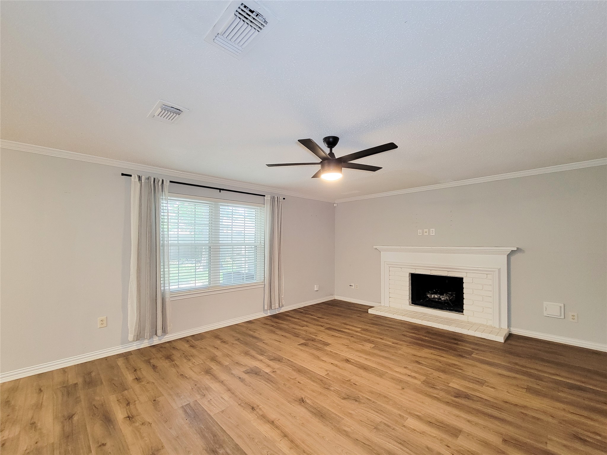 8123 Sunny Ridge Drive Property Photo 17