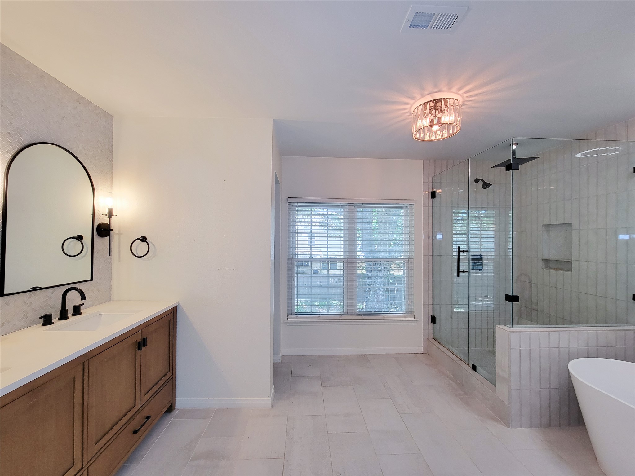 8123 Sunny Ridge Drive Property Photo 23