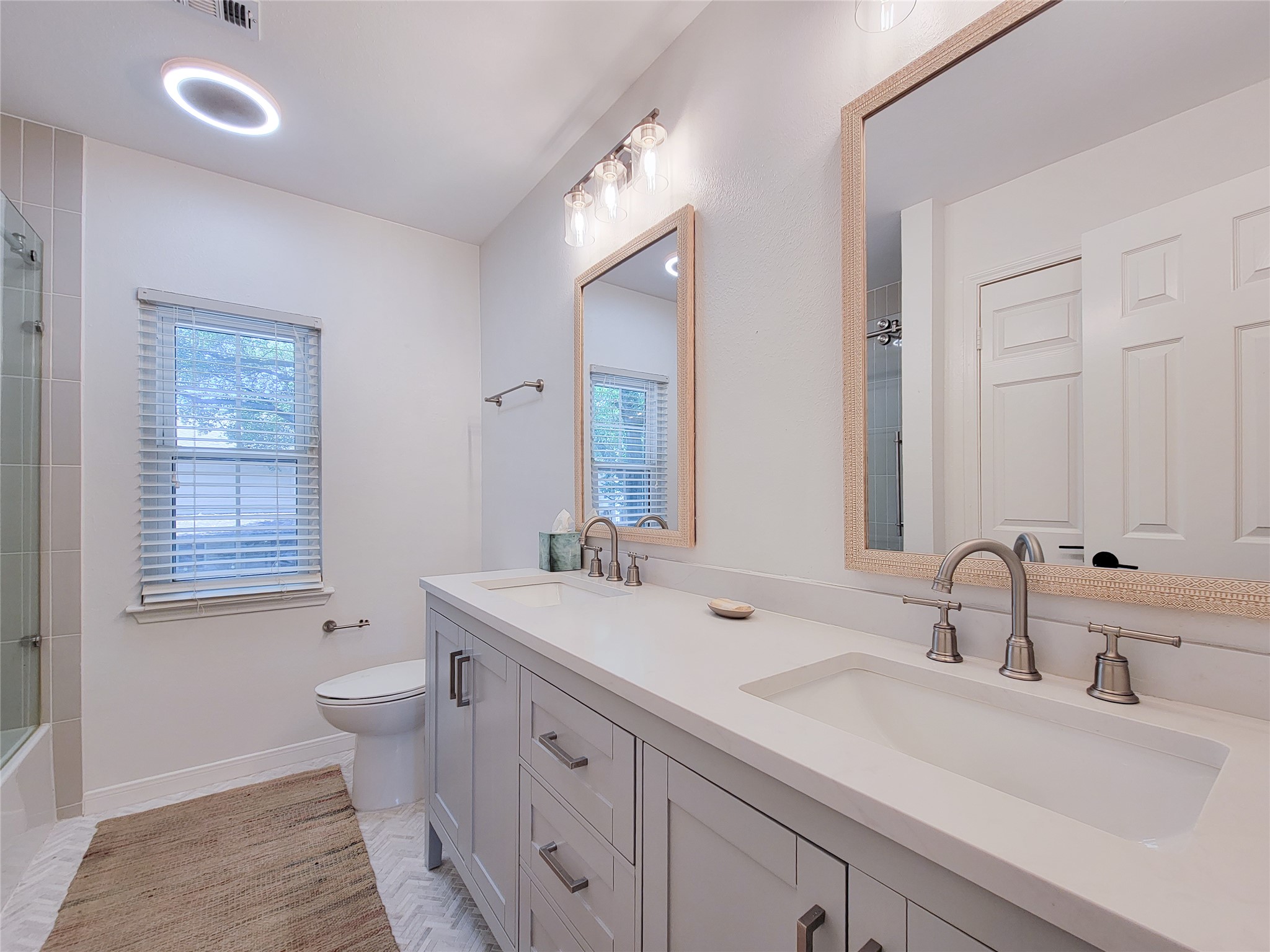 8123 Sunny Ridge Drive Property Photo 30