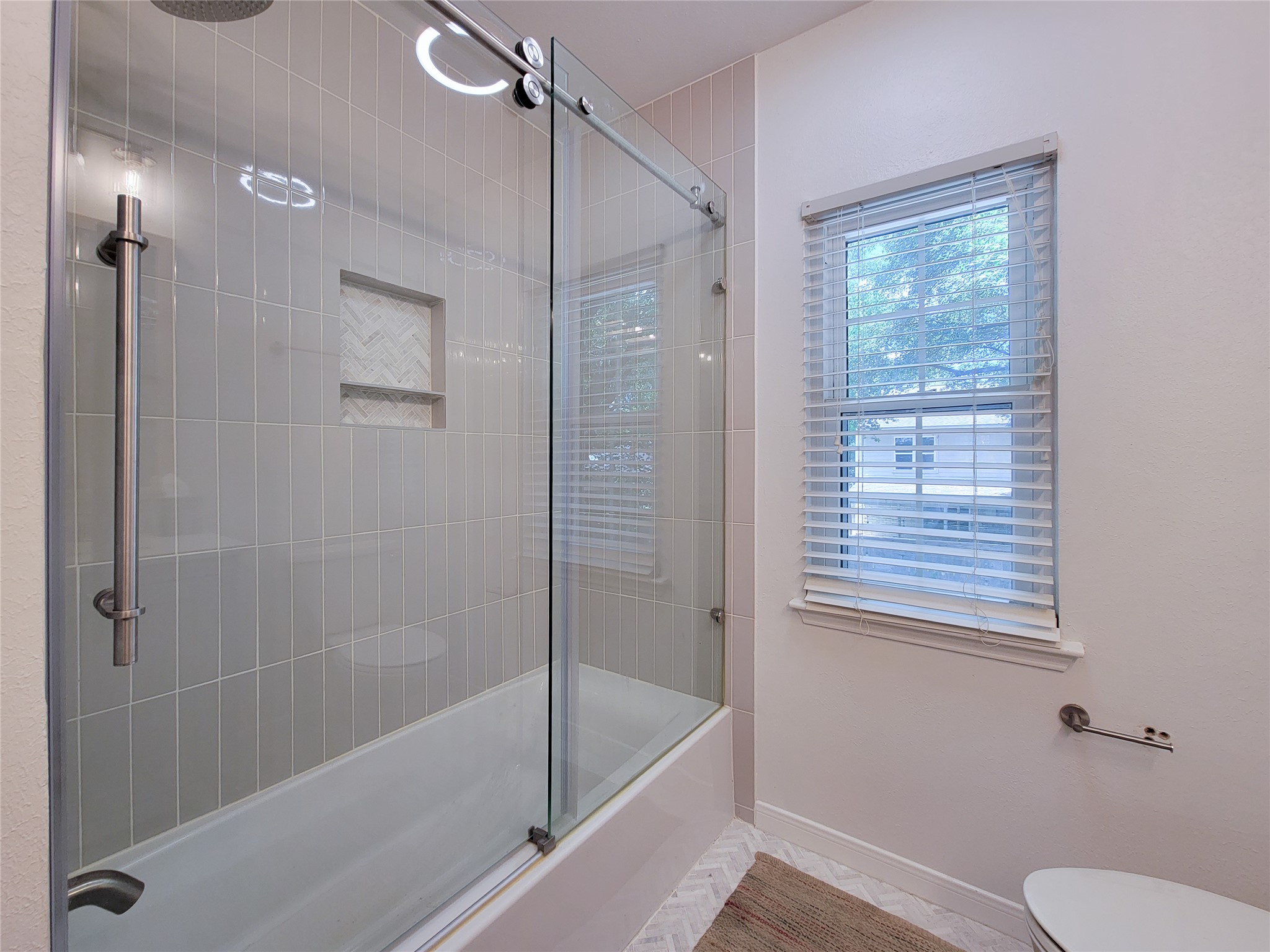 8123 Sunny Ridge Drive Property Photo 31