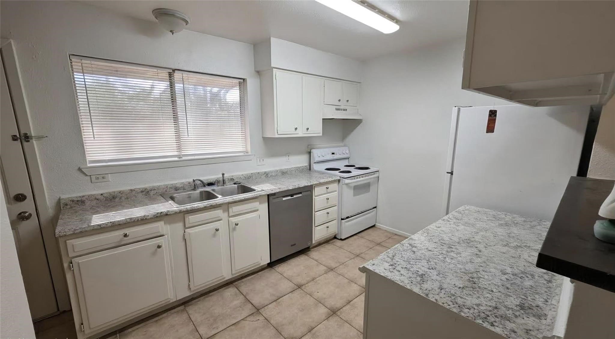 5150 Prairie Ridge Road Property Photo 6