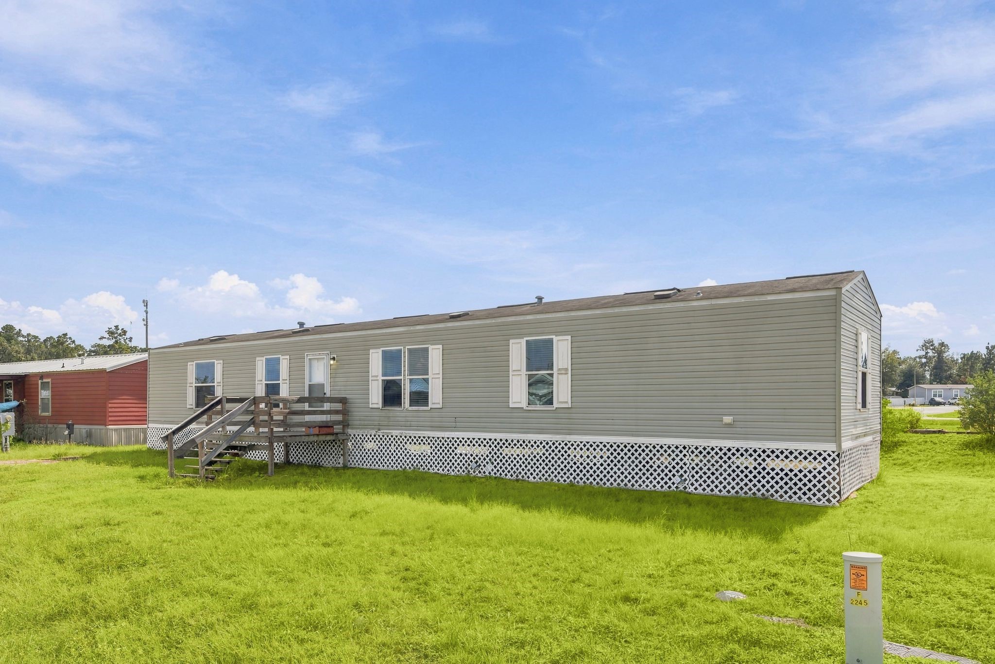 2245 Ben Boulevard Property Photo 3