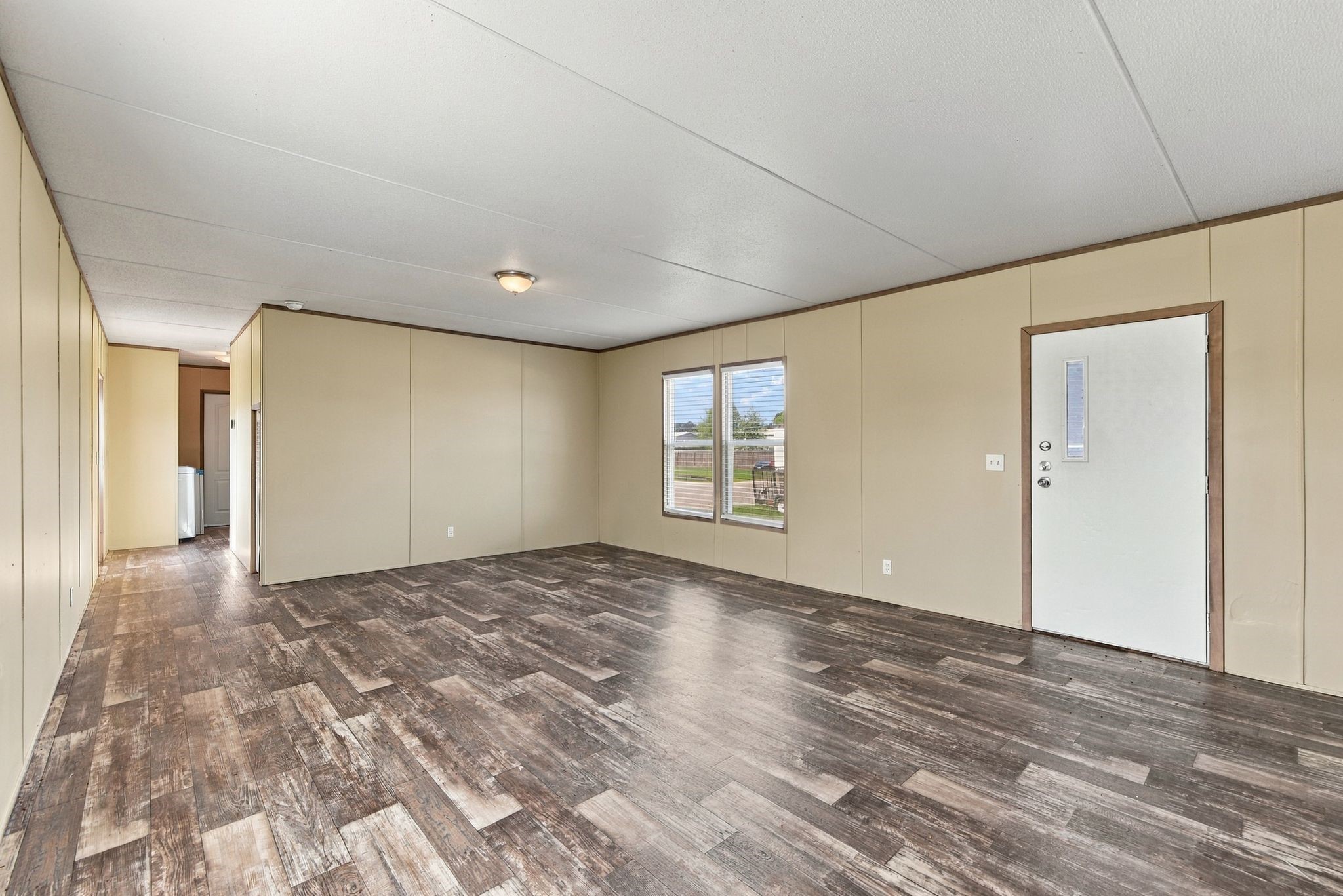 2245 Ben Boulevard Property Photo 5