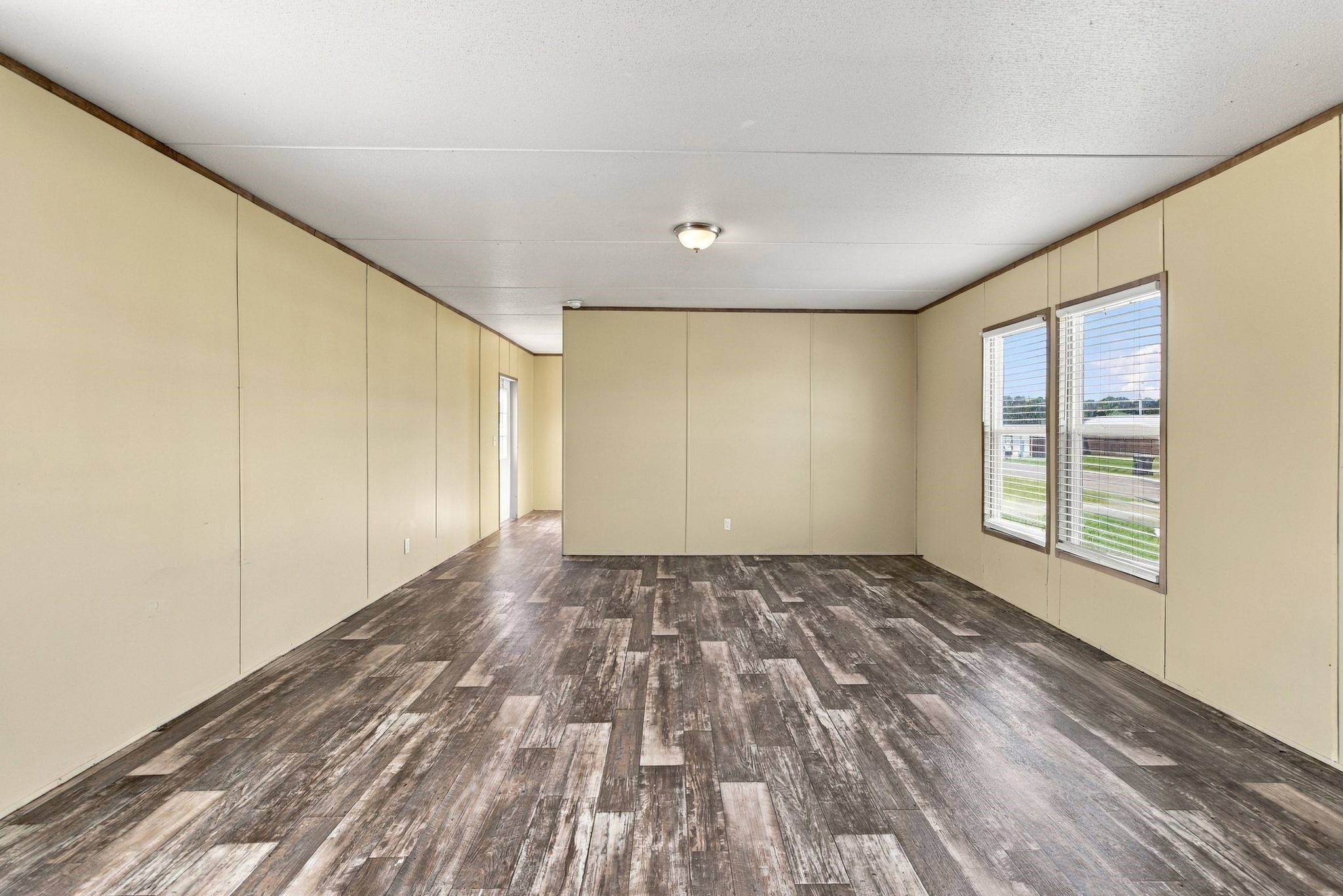 2245 Ben Boulevard Property Photo 8