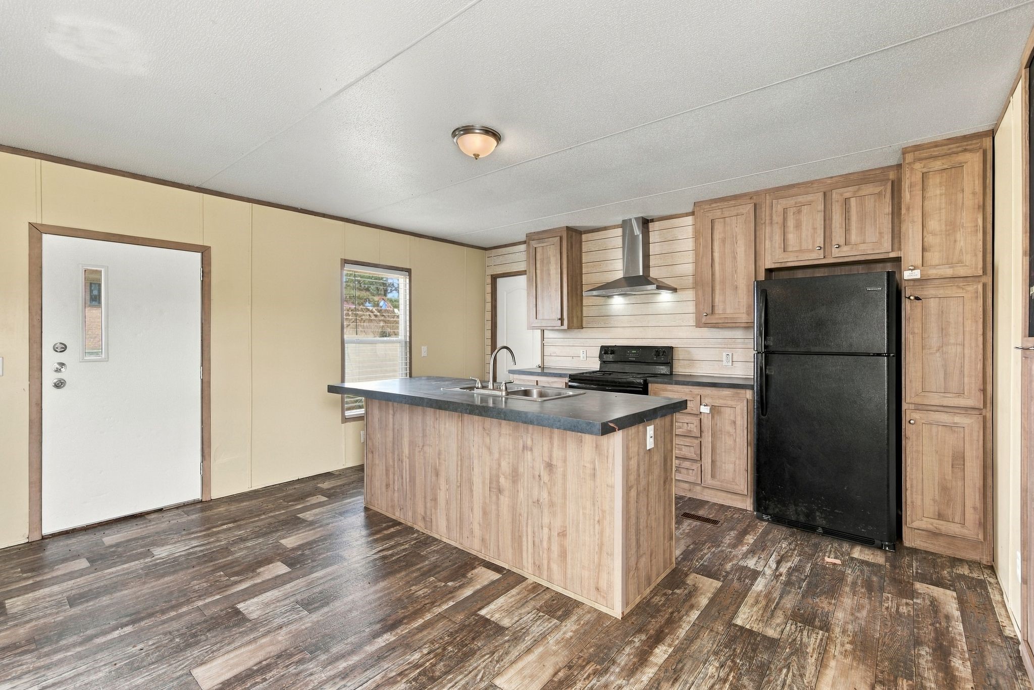 2245 Ben Boulevard Property Photo 10