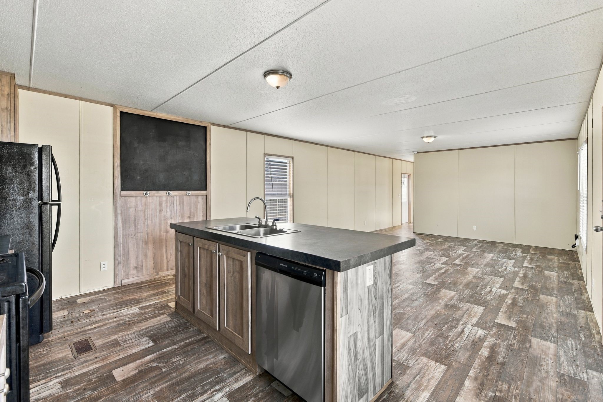 2245 Ben Boulevard Property Photo 12