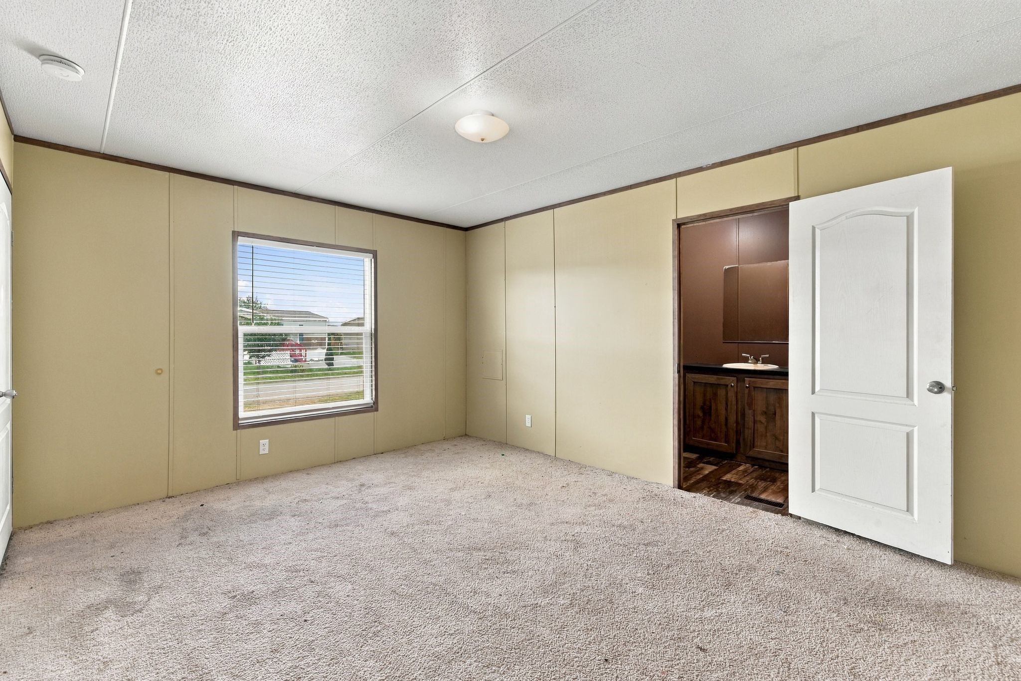 2245 Ben Boulevard Property Photo 15