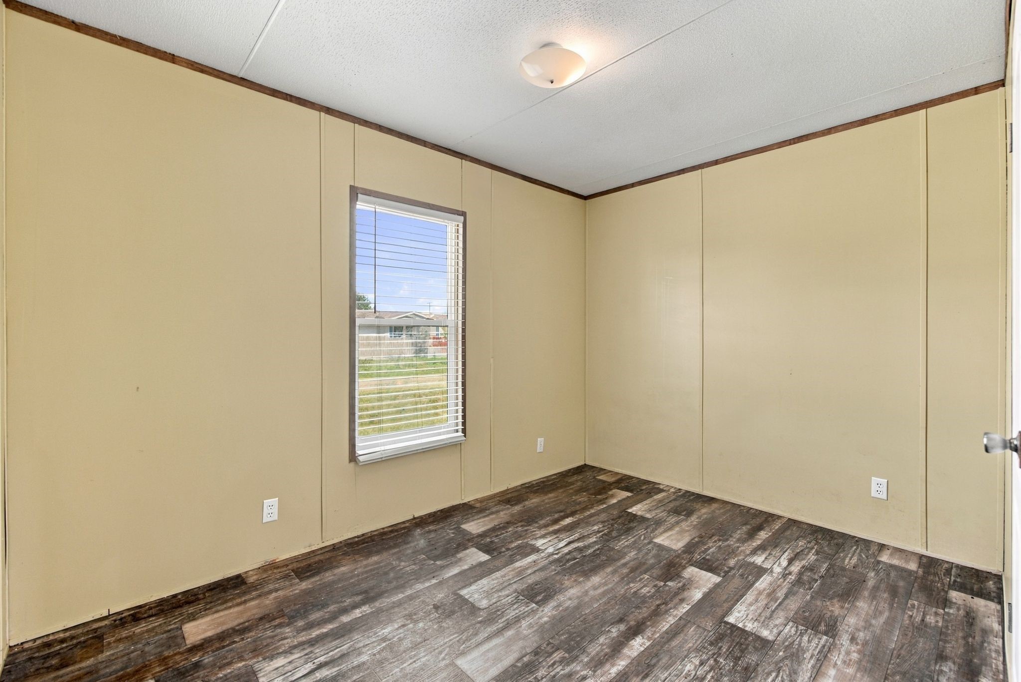2245 Ben Boulevard Property Photo 22