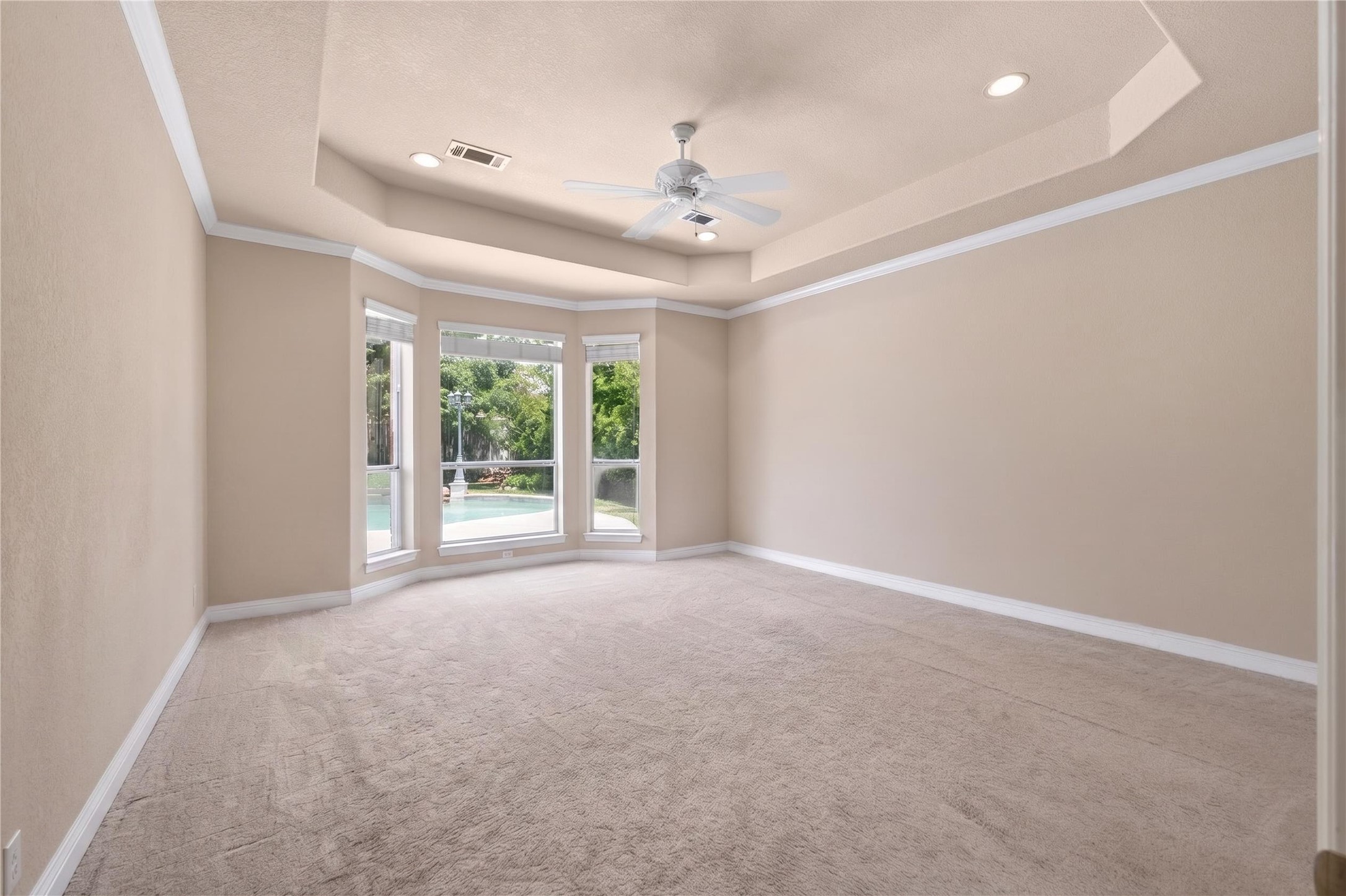1722 Parklake Vlg Property Photo 8