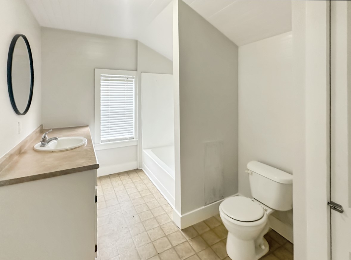 104 Russek Street Property Photo 8