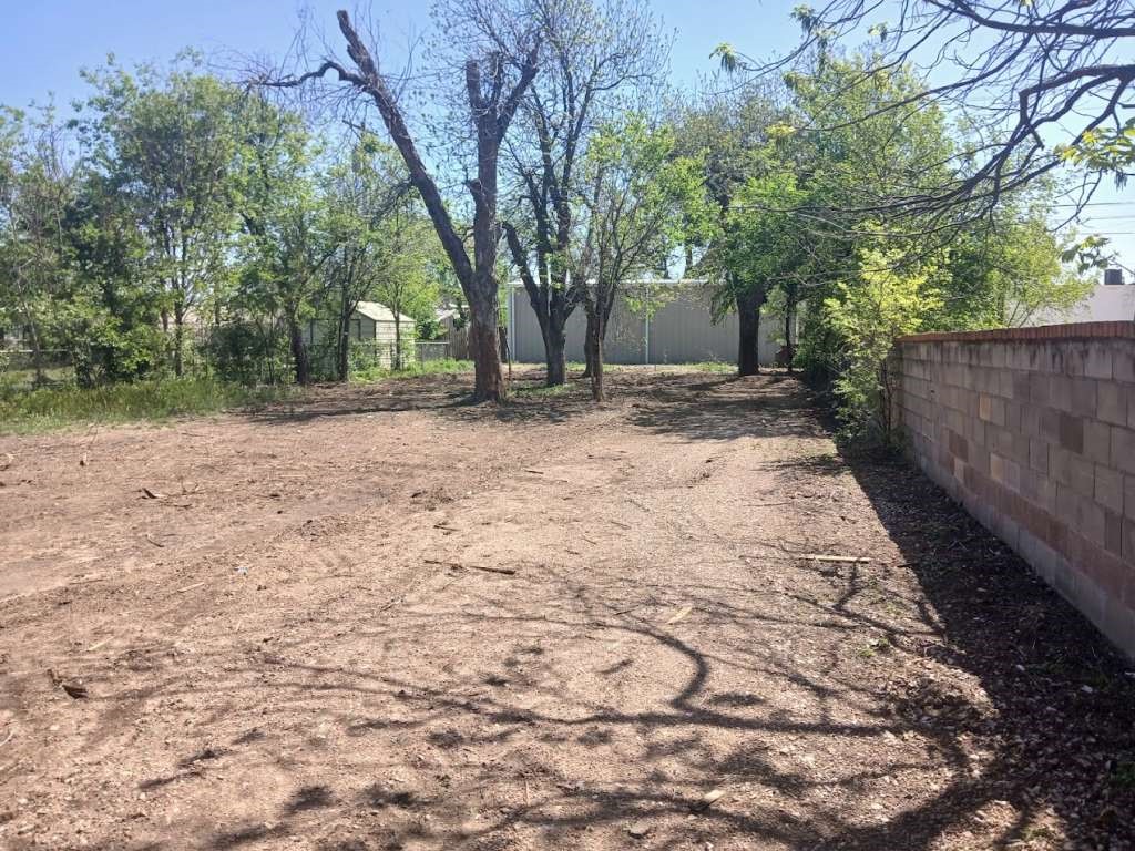 1141 Poplar Street Property Photo 4