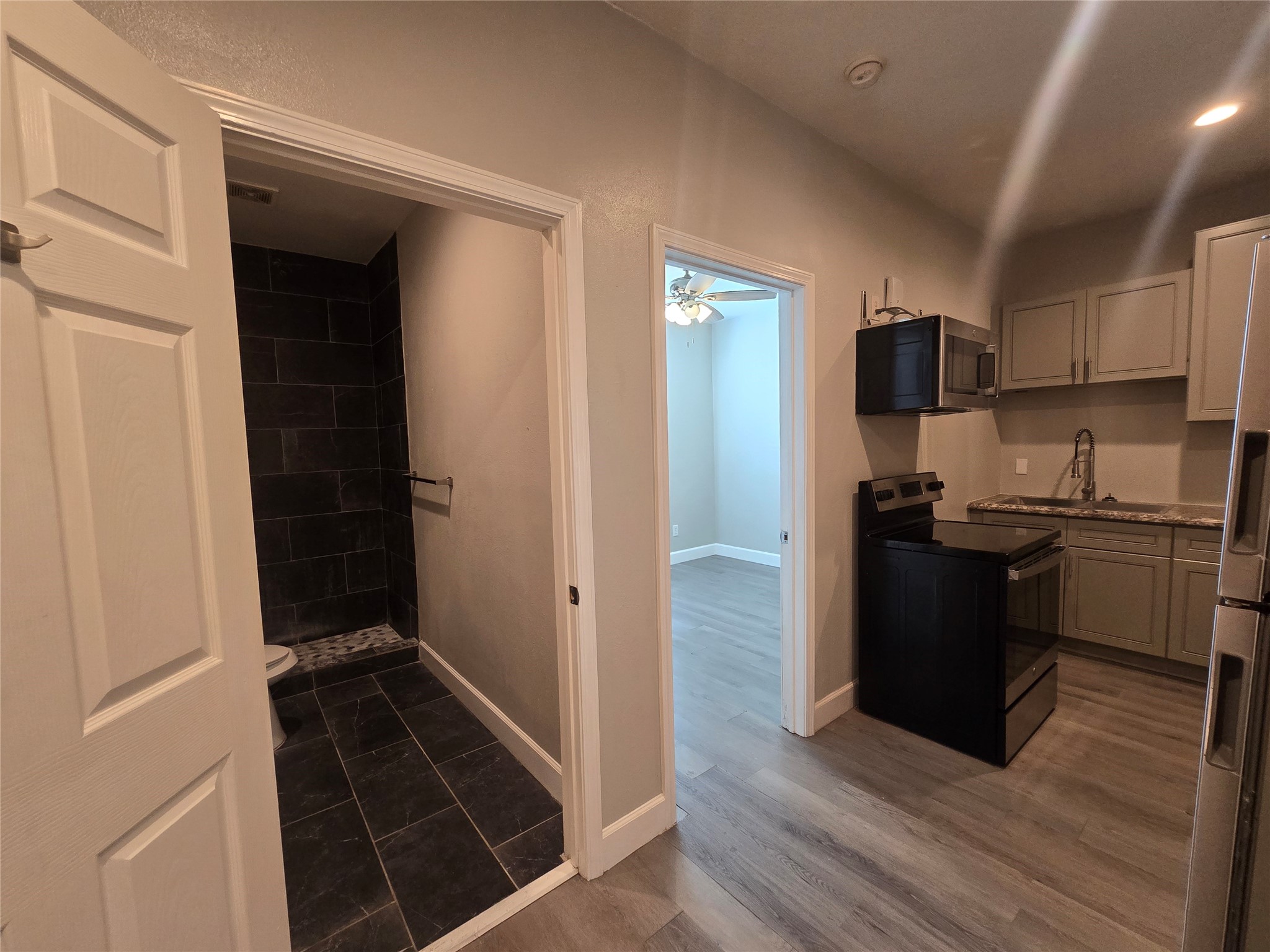 614 35th Street 3 Property Photo 6