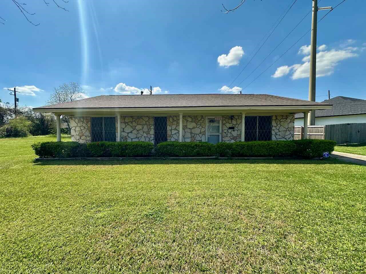 4220 Flamingo Lane Property Photo