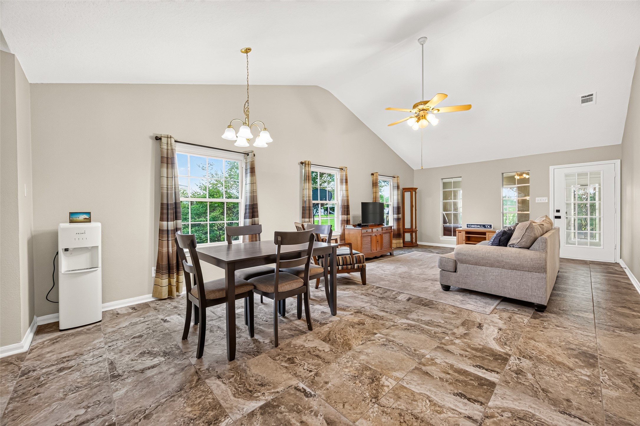 15126 Boudreaux Road Property Photo 9