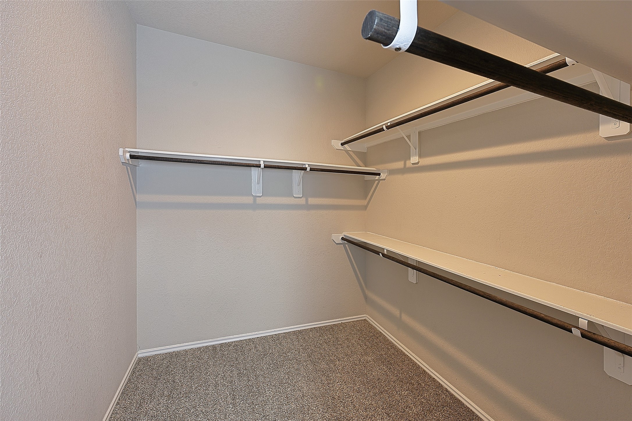 5542 Redwood Summit Lane Property Photo 14