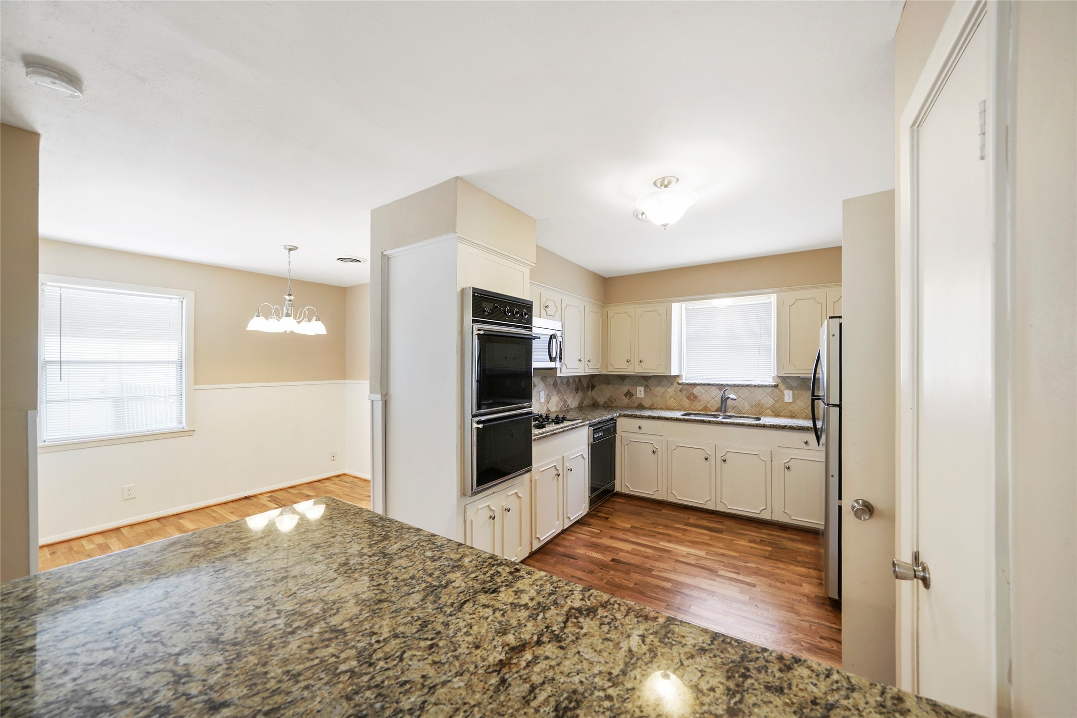 4406 Rosebay Drive Property Photo 11