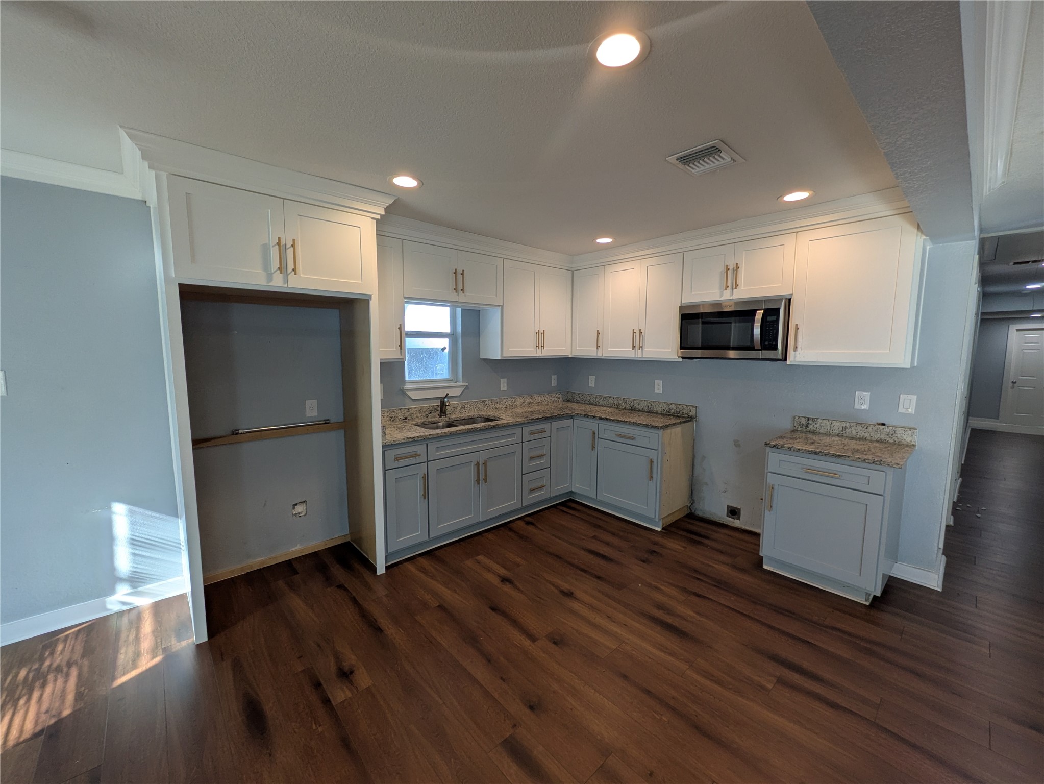 205 Elmo Avenue Property Photo 5