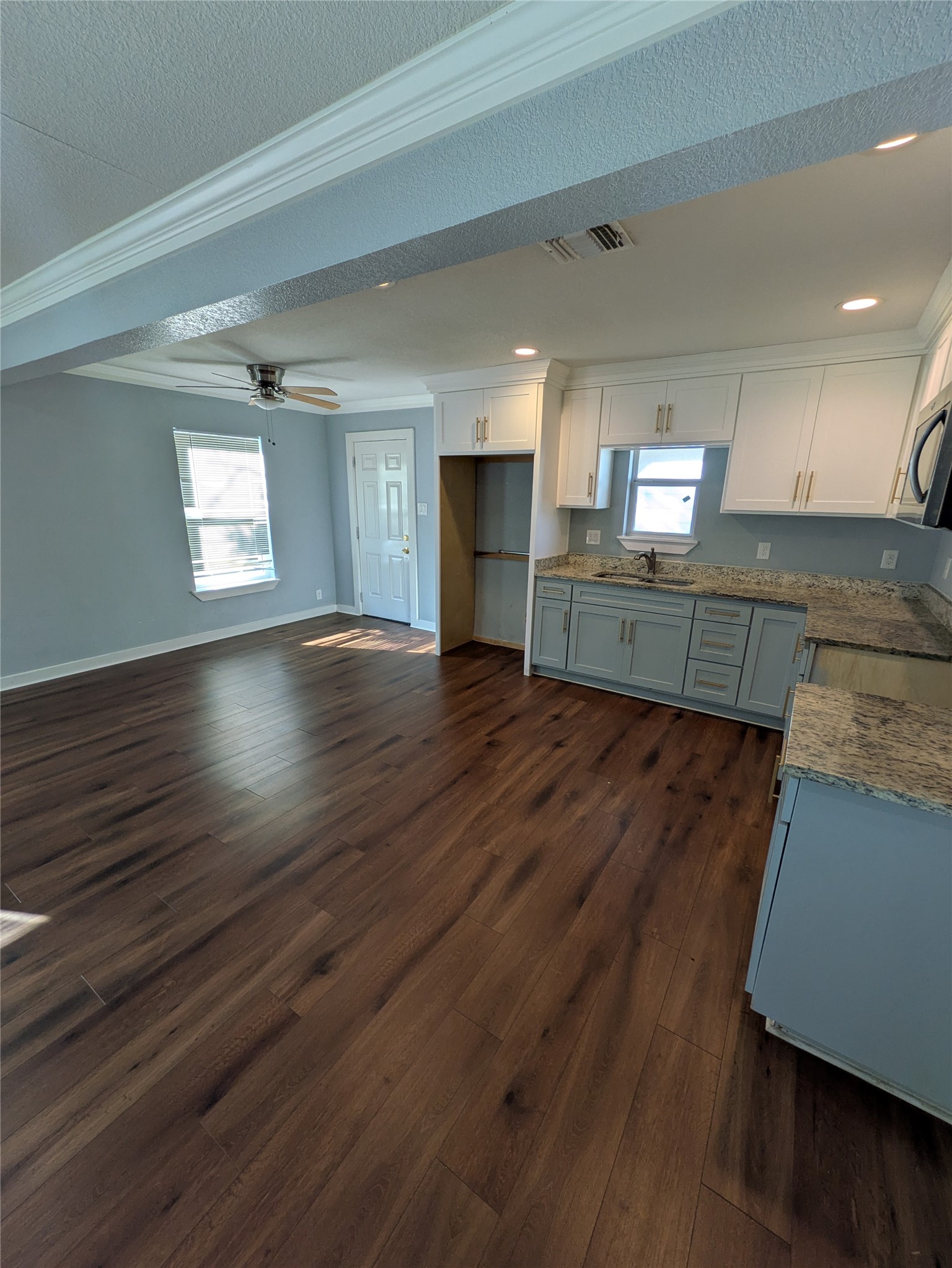 205 Elmo Avenue Property Photo 6