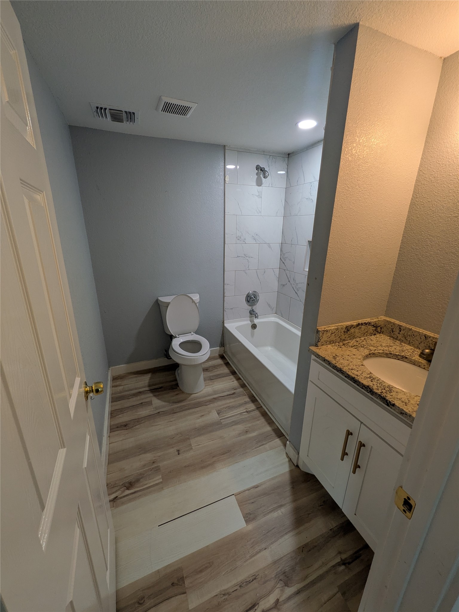 205 Elmo Avenue Property Photo 10
