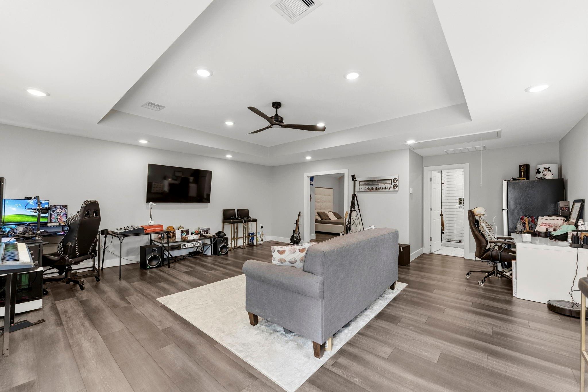 5110 Treaschwig Road, Spring Tx 77373 Property Photo 29