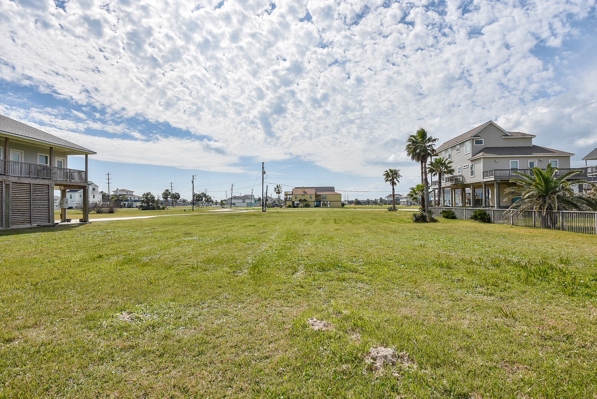 18203 Shaman Drive Property Photo 8