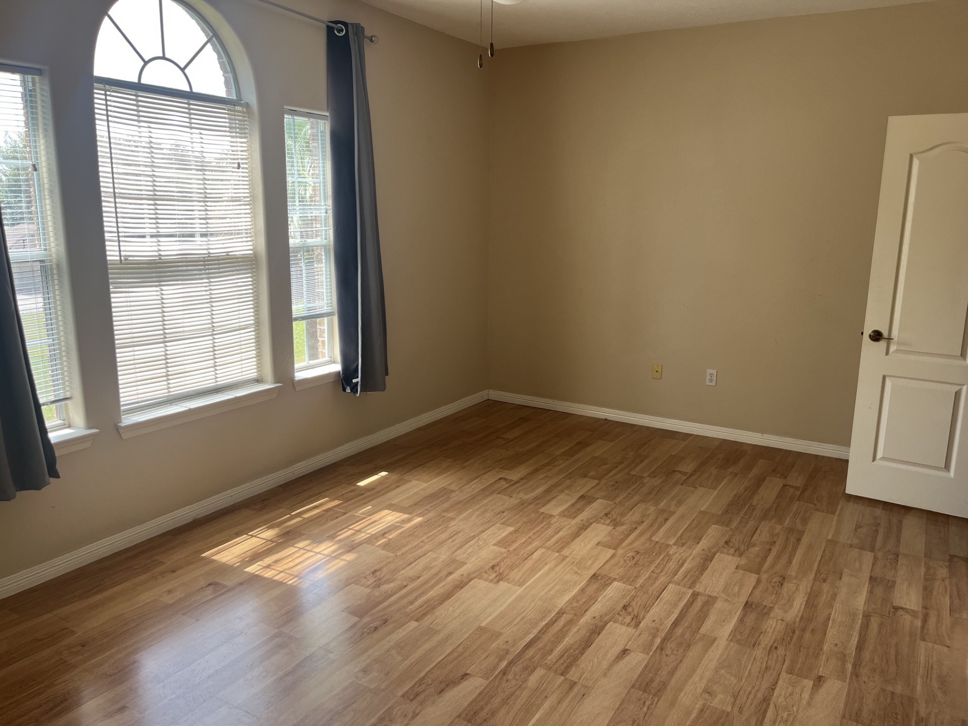 4227 Benard Court Property Photo 12