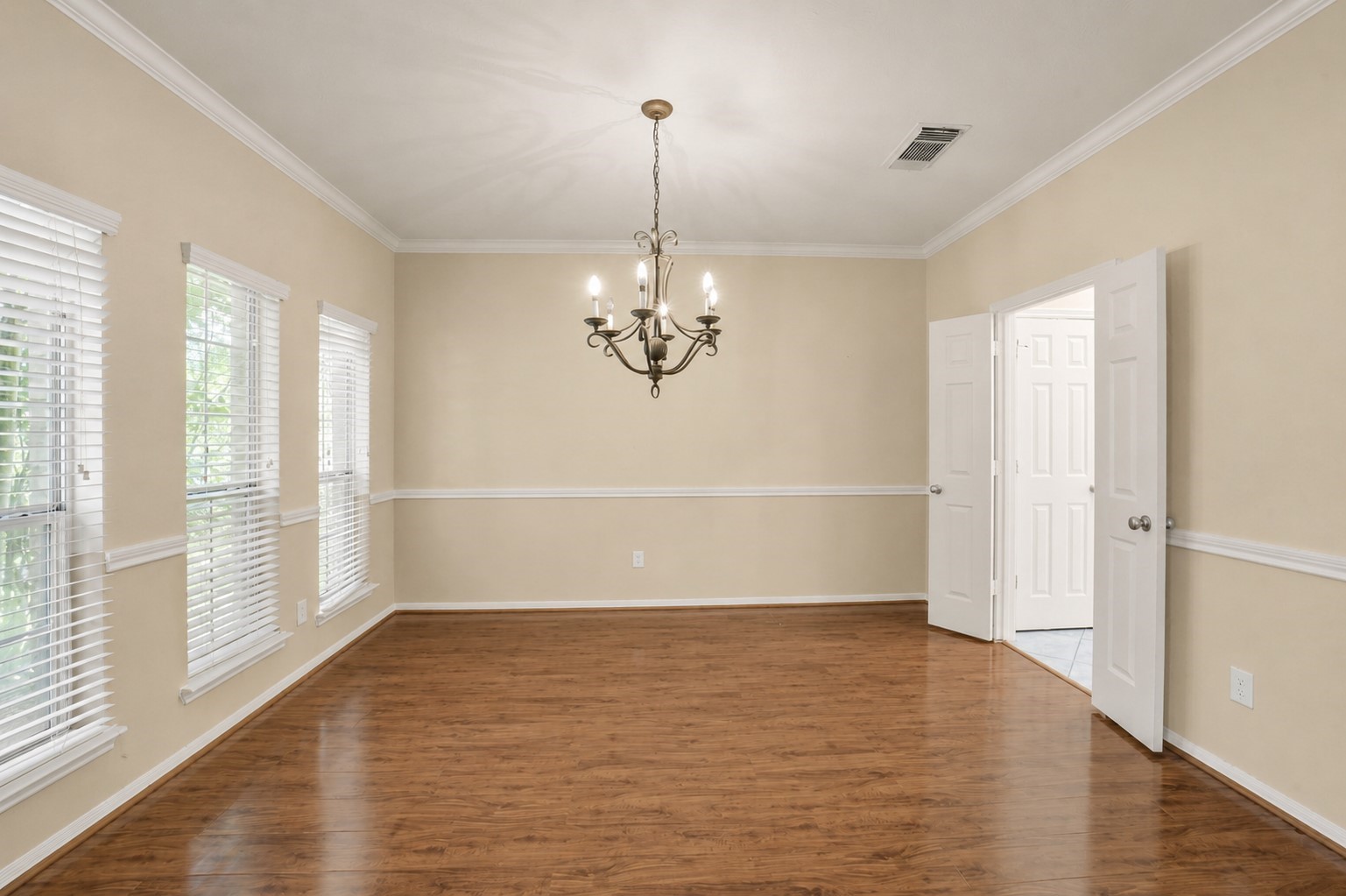 2414 Falcon Knoll Ln Property Photo 7